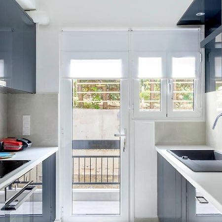 Alimos Sun-Filled Apartment Atenas Exterior foto