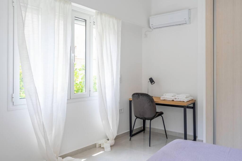 Alimos Sun-Filled Apartment Atenas Exterior foto
