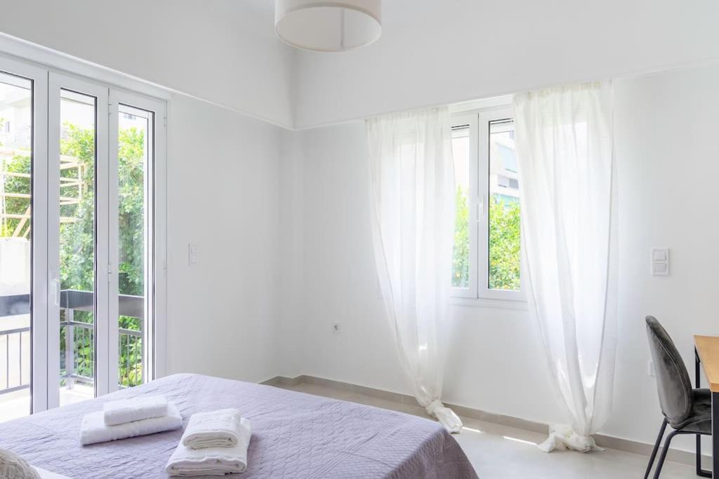 Alimos Sun-Filled Apartment Atenas Exterior foto