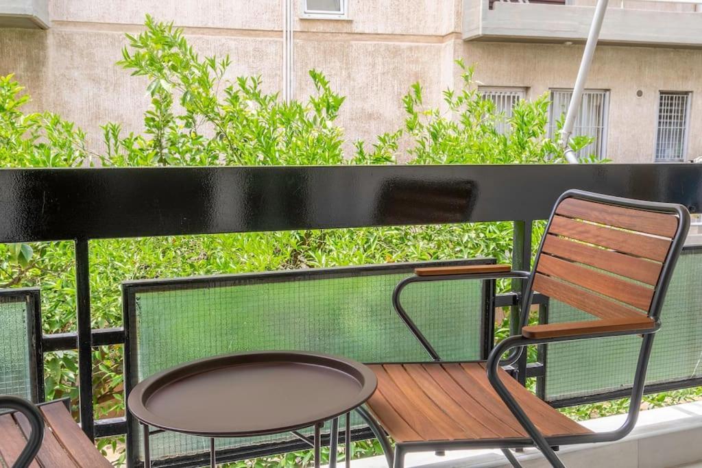 Alimos Sun-Filled Apartment Atenas Exterior foto